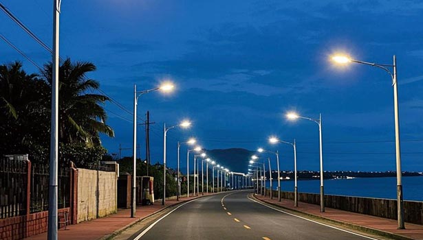solar street light